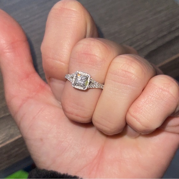 Diamond ring .. size 5  3/4 - Picture 1 of 4